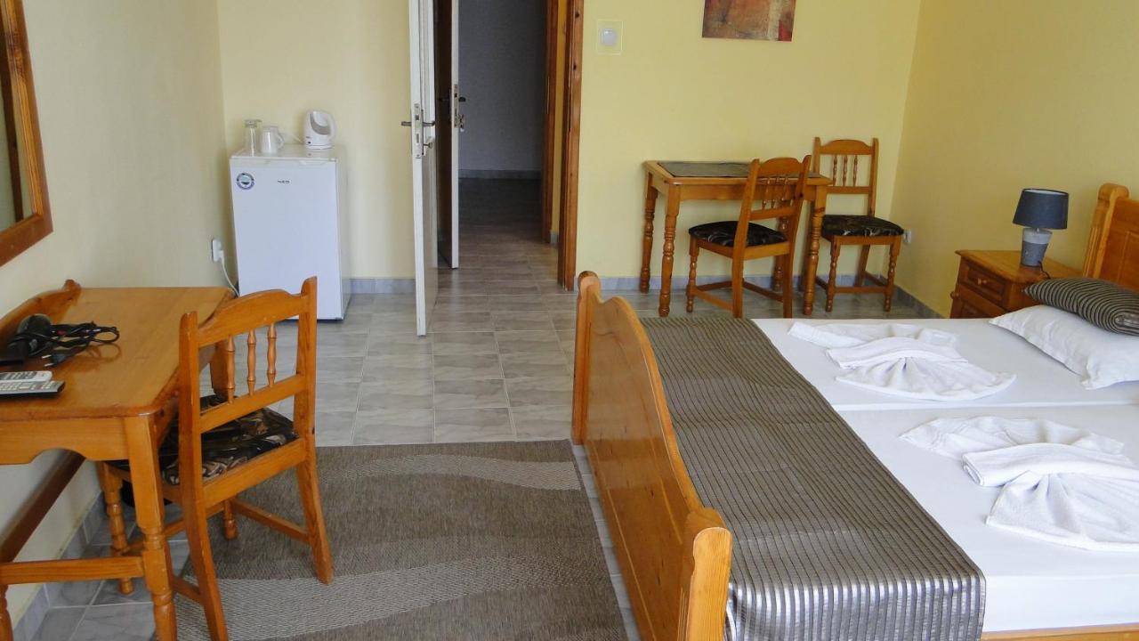 Stemak Hotel Pomorie Eksteriør billede